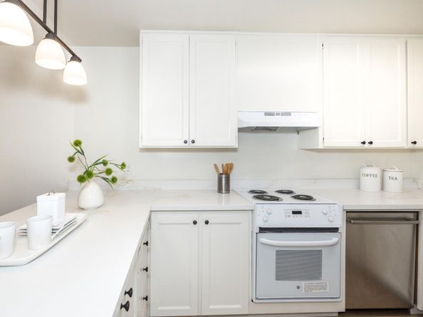 215 Horizon Avenue, Mountain View CA 94043