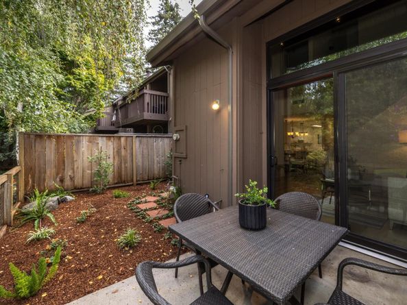 215 Horizon Avenue, Mountain View CA 94043