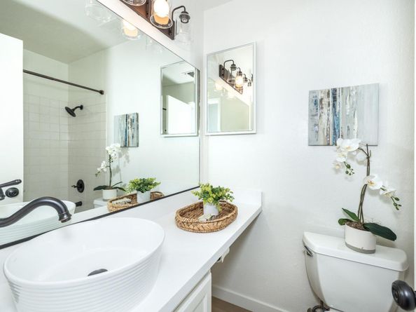 215 Horizon Avenue, Mountain View CA 94043