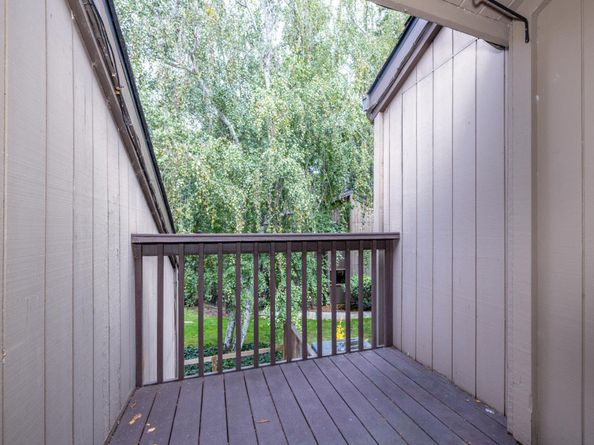 215 Horizon Avenue, Mountain View CA 94043