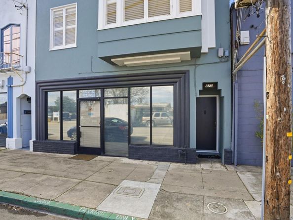 871 Woodside Way, San Mateo CA 94401