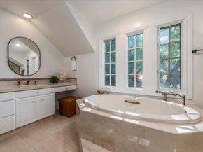 21700 Via Regina, Saratoga CA 95070