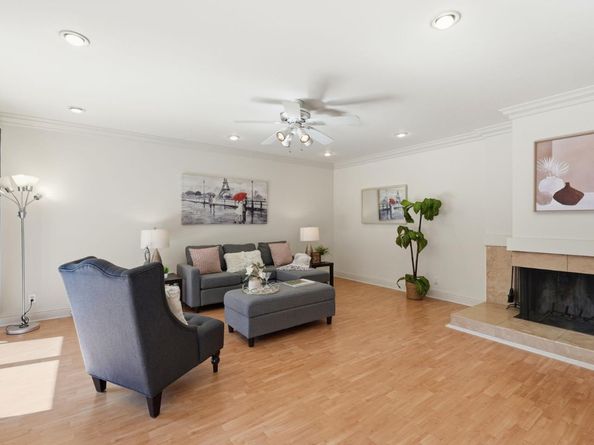 500 W Middlefield Road 20, Mountain View CA 94043