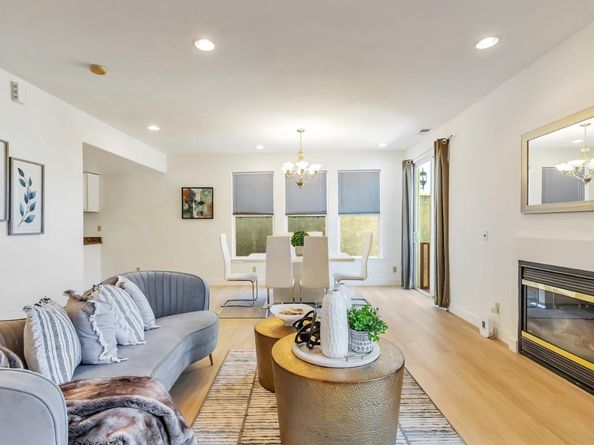 425 Carpentier Way, San Jose CA 95111