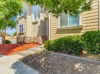 425 Carpentier Way