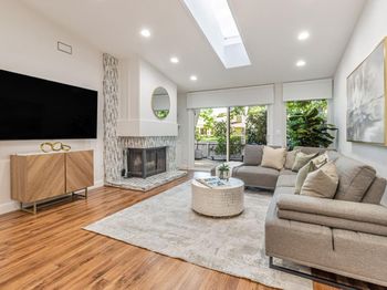 1108 Holly Oak Circle