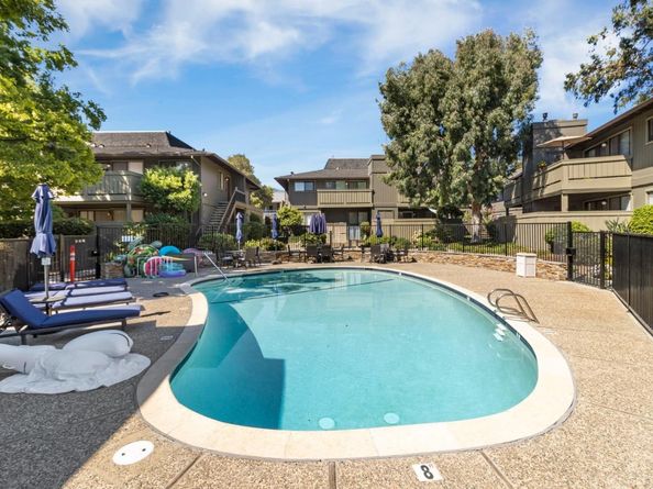 14355 Saratoga Avenue B, Saratoga CA 95070