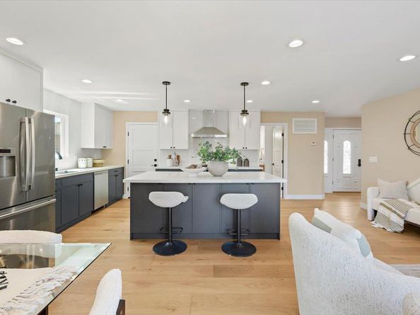 1744 Lark Lane, Sunnyvale CA 94087