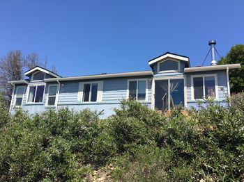 580 Russell Ridge