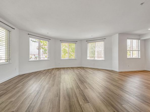 912 Campisi Way 201, Campbell CA 95008