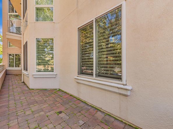 912 Campisi Way 201, Campbell CA 95008