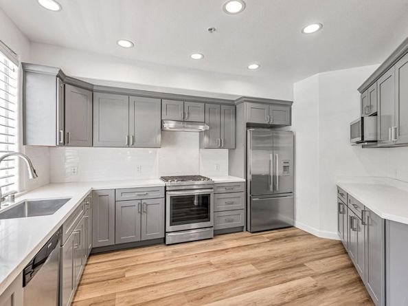 912 Campisi Way 201, Campbell CA 95008
