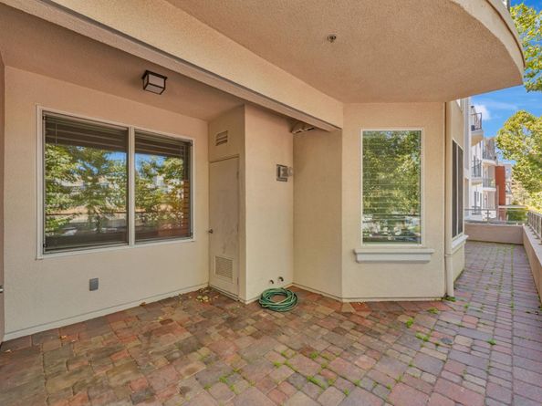 912 Campisi Way 201, Campbell CA 95008
