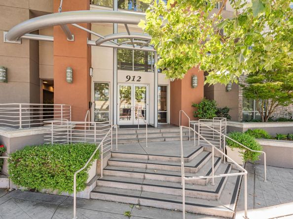 912 Campisi Way 201, Campbell CA 95008