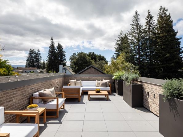 160 Waverley Street, Palo Alto CA 94301