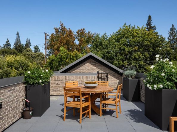 160 Waverley Street, Palo Alto CA 94301