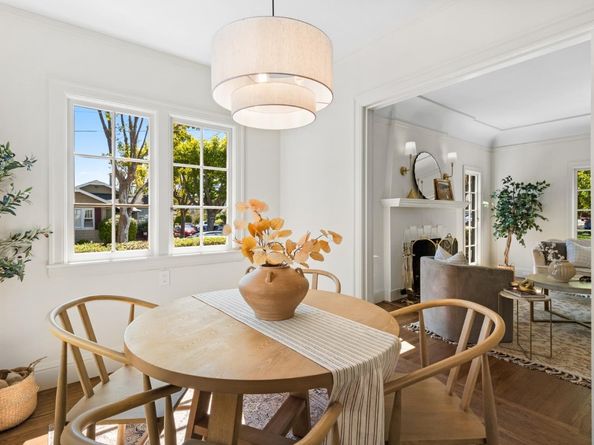 1000 Capuchino Avenue, Burlingame CA 94010