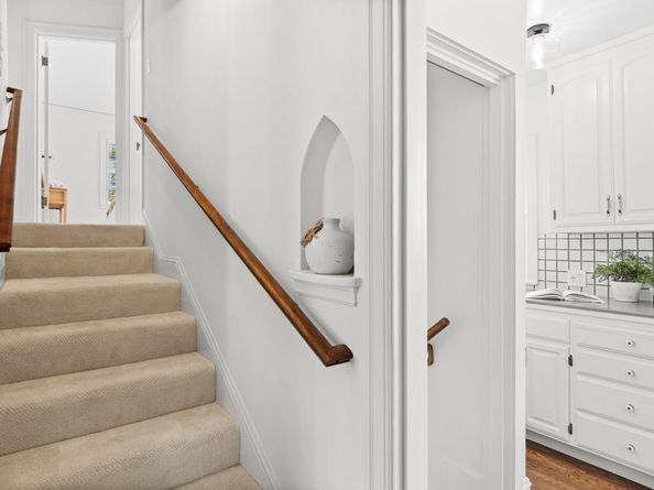 1000 Capuchino Avenue, Burlingame CA 94010