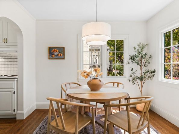 1000 Capuchino Avenue, Burlingame CA 94010