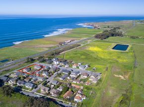 2 3rd Avenue, Davenport CA 95017