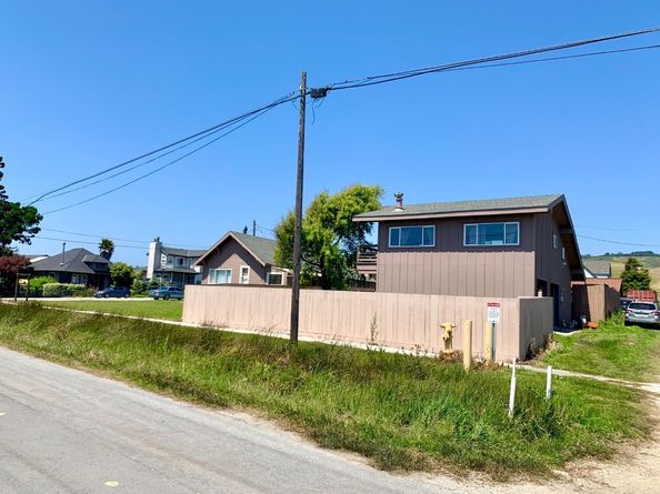 2 3rd Avenue, Davenport CA 95017