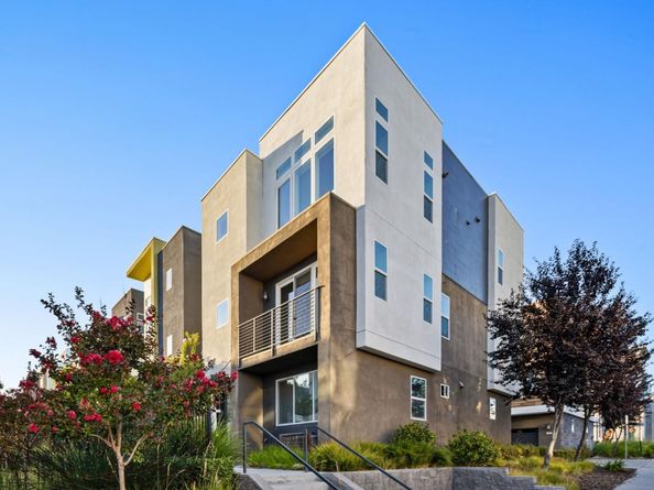 3005 Valley Of Hearts Del Place, San Jose CA 95136