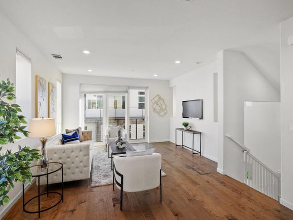 3005 Valley Of Hearts Del Place, San Jose CA 95136