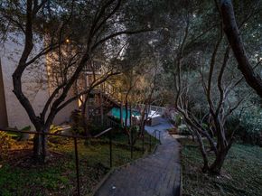1162 Barroilhet Drive, Hillsborough CA 94010