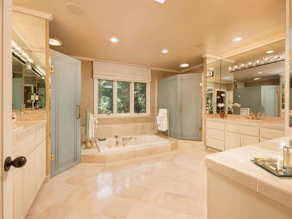 1162 Barroilhet Drive, Hillsborough CA 94010