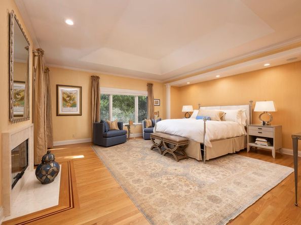 1162 Barroilhet Drive, Hillsborough CA 94010