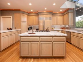 1162 Barroilhet Drive, Hillsborough CA 94010