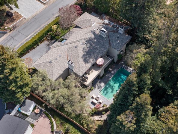 1162 Barroilhet Drive, Hillsborough CA 94010