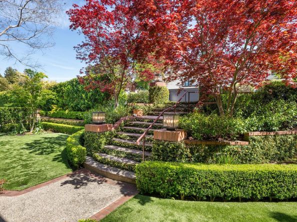 1162 Barroilhet Drive, Hillsborough CA 94010