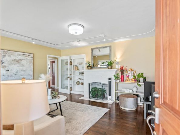 196 Douglane Avenue, Santa Clara CA 95050