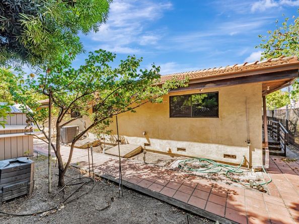 1525 Pomeroy Avenue, Santa Clara CA 95051