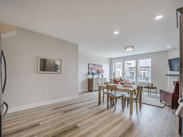 121 Aptos Village Way 2, Aptos CA 95003