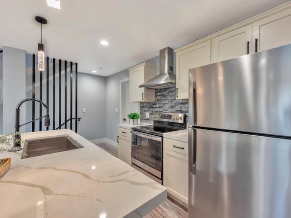 7032 Sayre Drive, Oakland CA 94611