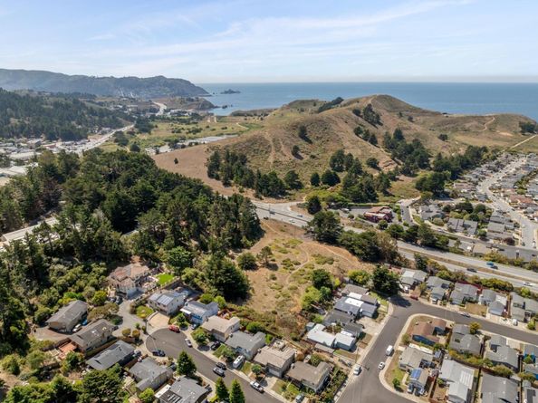 812 Burns Court, Pacifica CA 94044