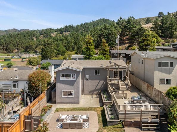 812 Burns Court, Pacifica CA 94044