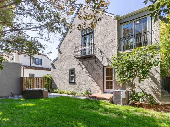 1641 Portola Avenue, Palo Alto CA 94306