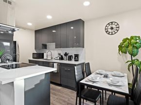 Dunster, Campbell CA 95008