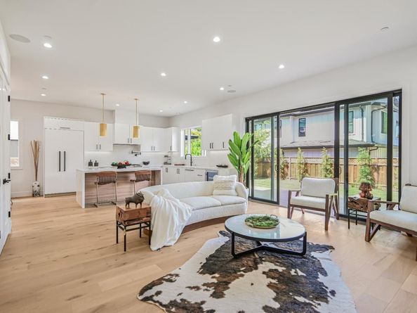 980 Lucky Avenue, Menlo Park CA 94025
