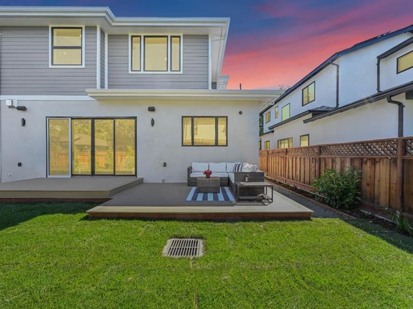 980 Lucky Avenue, Menlo Park CA 94025