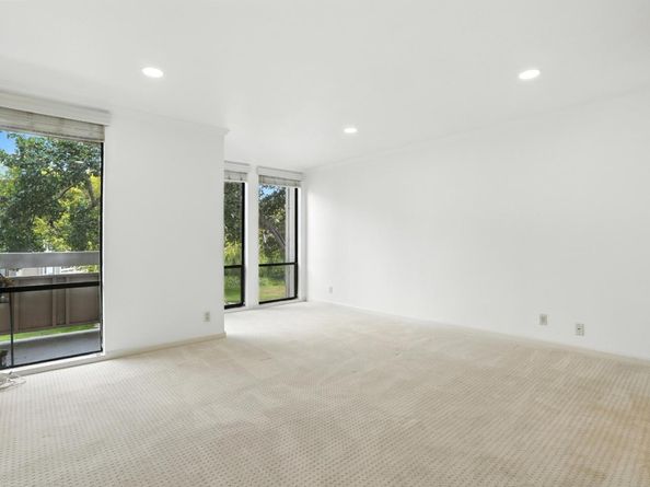 1171 Compass Lane 211, Foster City CA 94404