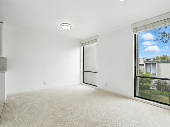 1171 Compass Lane 211, Foster City CA 94404