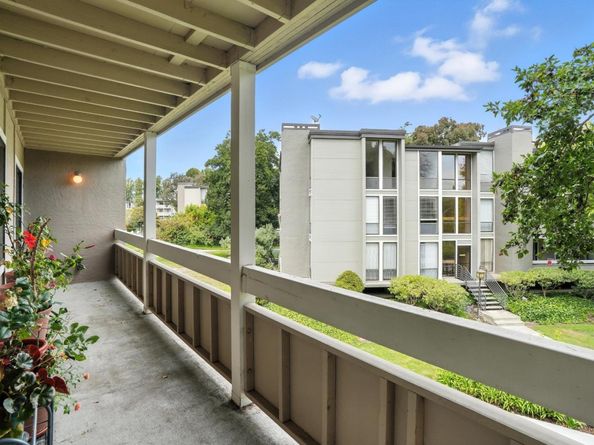 1171 Compass Lane 211, Foster City CA 94404