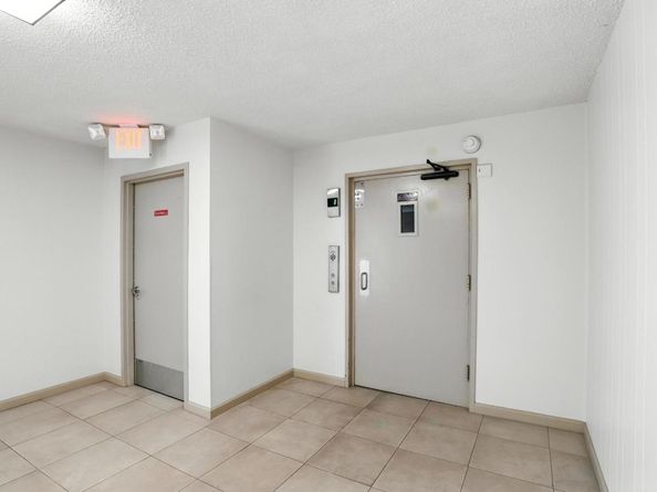 1171 Compass Lane 211, Foster City CA 94404
