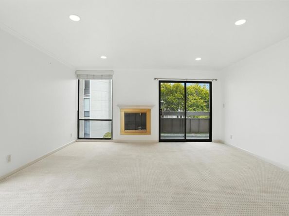 1171 Compass Lane 211, Foster City CA 94404