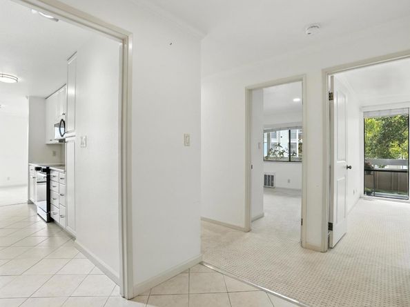 1171 Compass Lane 211, Foster City CA 94404