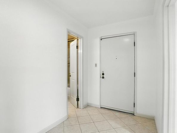 1171 Compass Lane 211, Foster City CA 94404